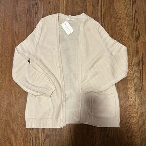 NWT Staccato Cream Open Front Cardigan Size Small Soft Knit Pockets